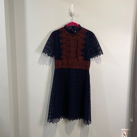 Sandro “Danny” Navy Blue and red dress in contrasting lace and lurex 3/L - Picture 3 of 7